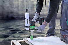 Применение аккумуляторных дрелей для мокрого алмазного сверления Eibenstock END 40 A